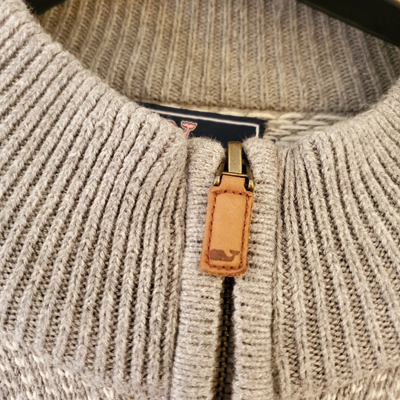 Vineyard Vines sweater - Picture 2 of 5